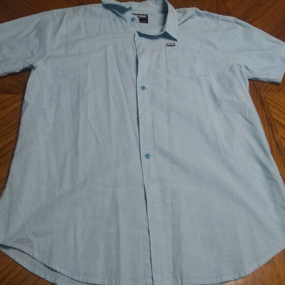 Men's Nice Button Down Shirt - Picture 1 of 3